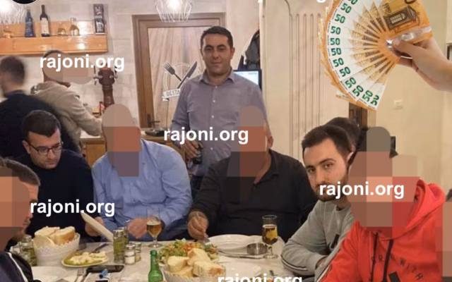 Në Foto: Ilir Ferati, Valmir Ademaj dhe Genc Ademaj: